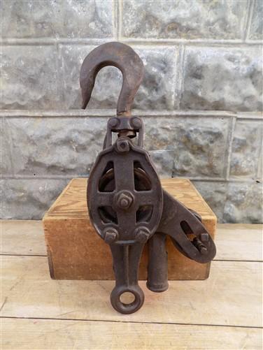 Small store Vintage Pulley