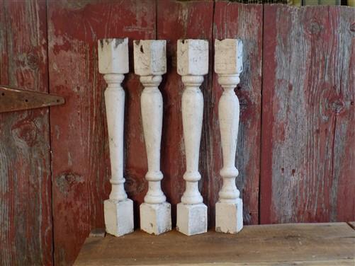 4 Balusters White Wood Architectural Salvage Spindles Porch Post House Trim A7,