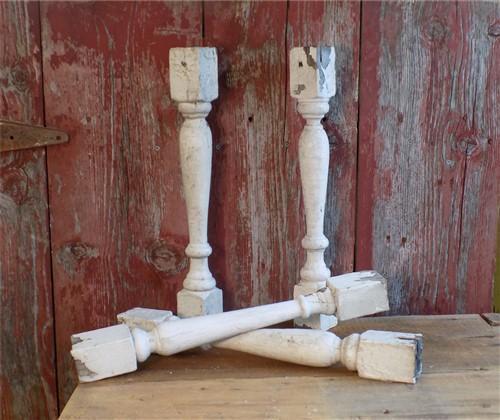 4 Balusters White Wood Architectural Salvage Spindles Porch Post House Trim A7,