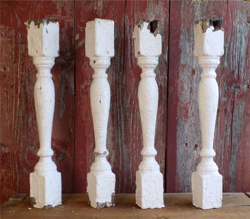 4 store Balusters Painted Wood Architectural Salvage Spindles Porch House Trim A12, Vintage Wood Spindles, Wooden Balusters, Rustic Farmhouse