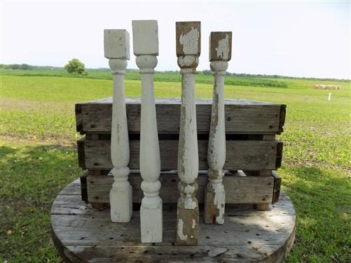 4 Balusters White Wood Architectural Salvage Spindles Porch Post House Trim A19,