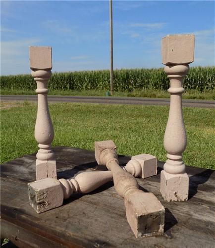 4 Balusters Painted Wood Architectural Salvage Spindles Porch House Trim E,