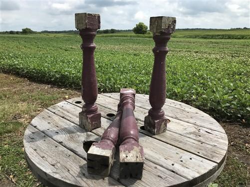 4 Balusters Painted Wood Architectural Salvage Spindles Porch House Trim P,