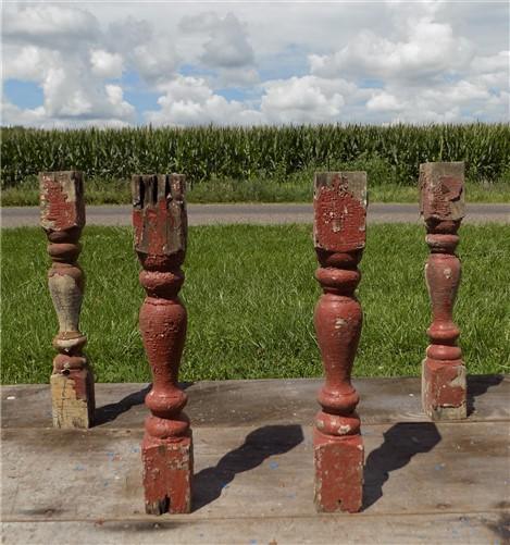 4 Balusters Painted Wood Architectural Salvage Spindles Porch House Trim A16,