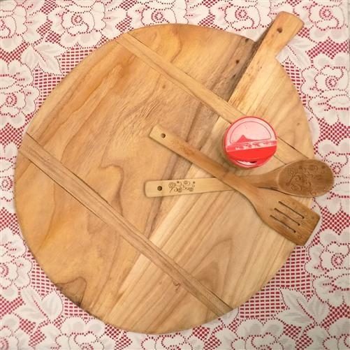 Round Wooden Bread Board, French Cutting Board, Rustic Chopping Board E20,