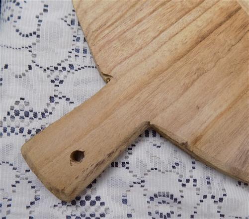 Round Wooden Bread Board, French Cutting Board, Rustic Chopping Board E15