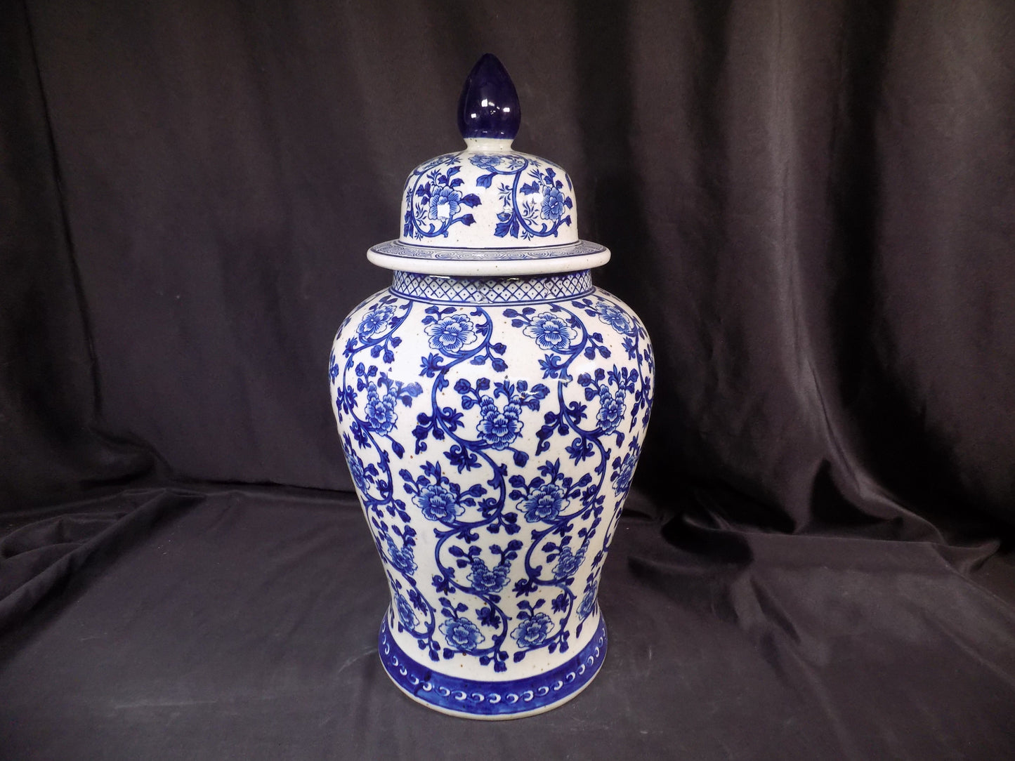 Blue & White Floral Temple Jar, 24 Chinese Porcelain Decor, Chinoiserie A15