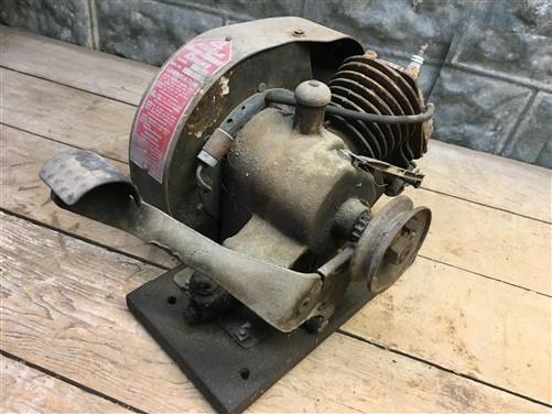 1928 Iron Horse Washing Machine Motor, Vintage Hit and Miss Gas Engine No 30829