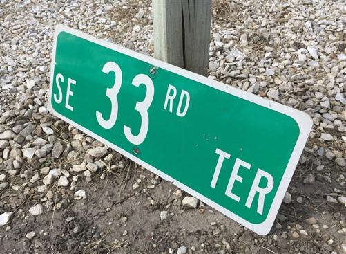 SE 33rd Ter Street Sign, 9x24 Vintage Green Road Sign, Metal Road Sign, A