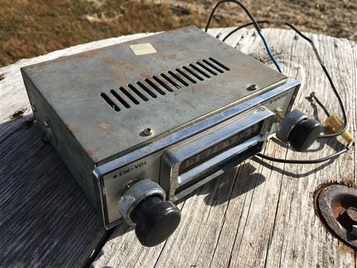 1960s Automatic AM Solid State Radio, Vintage Car Dash Radio TMA-1550