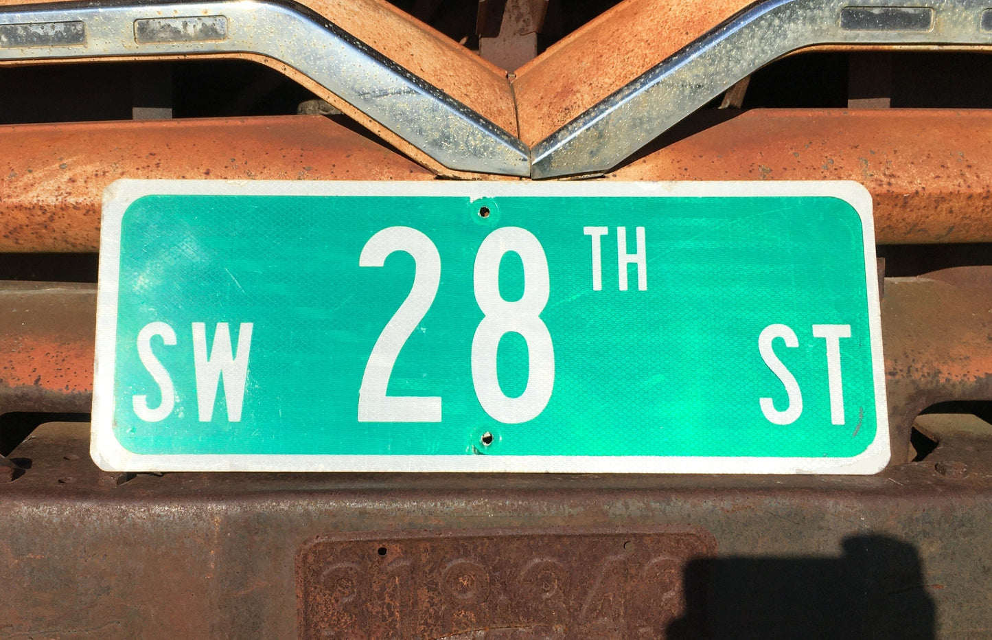 SW 28th ST Street Sign, 9x24 Vintage Green Road Sign, Metal Road Sign, B