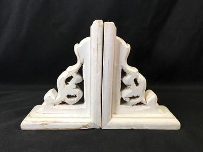 Pair White Wood Corbels, Shelf Brackets, Farmhouse Corbel, Rustic Bookends