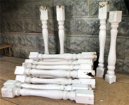 16 Balusters White Wood Architectural Salvage Spindles Porch Post House Trim D,