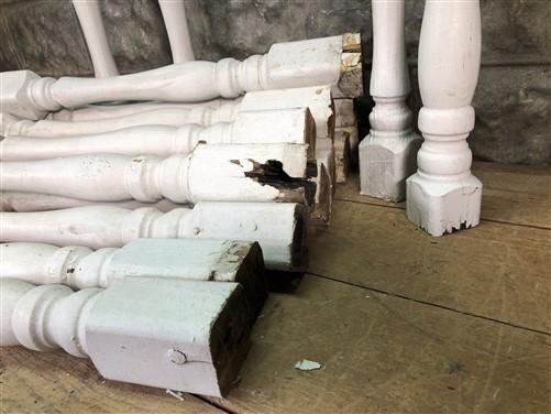 16 Balusters White Wood Architectural Salvage Spindles Porch Post House Trim D,