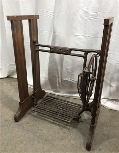 Treadle Sewing Machine, Cast Iron Base, Industrial Age Singer Steampunk PR,