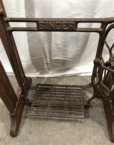 Treadle Sewing Machine, Cast Iron Base, Industrial Age Singer Steampunk PR,