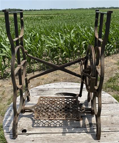 Treadle Sewing Machine, Cast Iron Base, Industrial Age Singer Steampunk PU