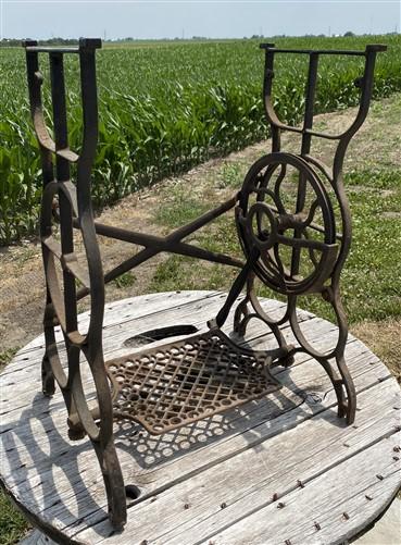 Treadle Sewing Machine, Cast Iron Base, Industrial Age Singer Steampunk PU