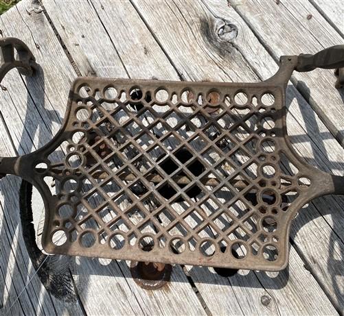 Treadle Sewing Machine, Cast Iron Base, Industrial Age Singer Steampunk PU