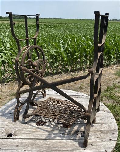 Treadle Sewing Machine, Cast Iron Base, Industrial Age Singer Steampunk PU