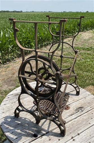 Treadle Sewing Machine, Cast Iron Base, Industrial Age Singer Steampunk PV