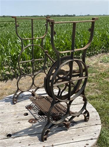 Treadle Sewing Machine, Cast Iron Base, Industrial Age Singer Steampunk PV