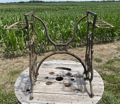 Treadle Sewing Machine, Cast Iron Base, Industrial Age Singer Steampunk PW