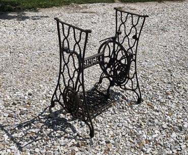 Treadle Sewing Machine, Cast Iron Base, Industrial Age Singer Steampunk PY,