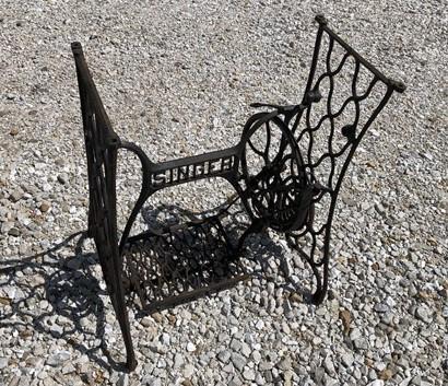 Treadle Sewing Machine, Cast Iron Base, Industrial Age Singer Steampunk PY,