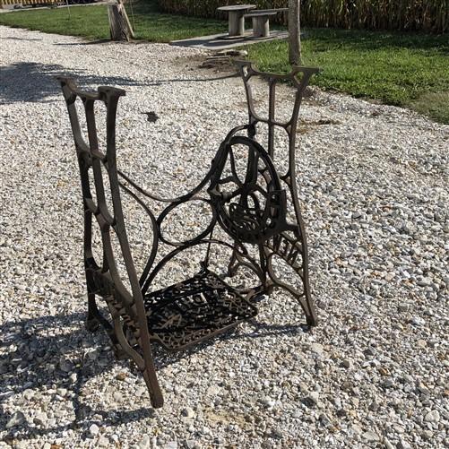 Treadle Sewing Machine, Cast Iron Base, Industrial Age Singer Steampunk QA,