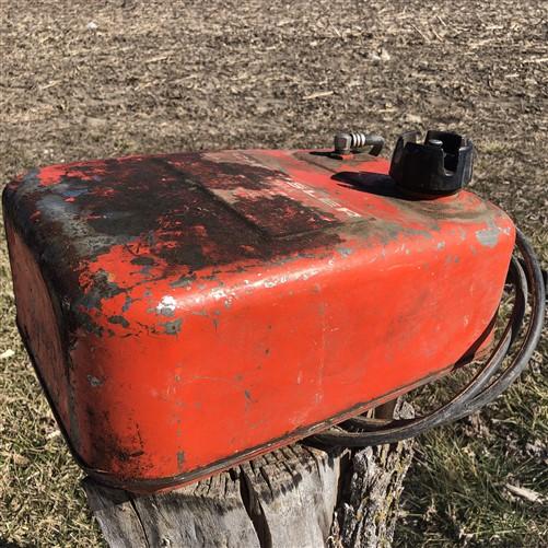 6 Gallon Chrysler Tote Tank, Gasoline Gas Can, Outboard Boat Motor Vintage C,