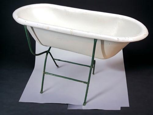 Vintage Hungarian Porcelain Baby Bath Tub w/Stand, Farmhouse Garden Planter A11,