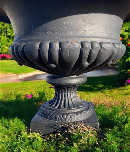 18" Tall Cast Iron Fluted Urn, Flower Pot Planter, Garden Patio Yard Art Q1