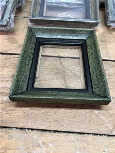 12 Green Wood 4.5x3.5 Picture Photo Frames with Glass, Art Craft Supplies B