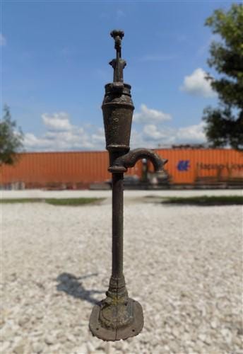 Well Water Pump, Cast Iron Cistern, Windmill Pitcher Pump, Peters Pump Co, GP