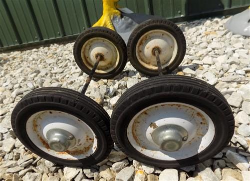 4 Vintage Metal Baby Buggy Wheels Pedal Car Garden Cart Pumpkin Wagon A51