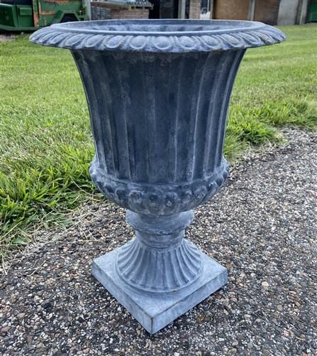 18" Tall Cast Iron Fluted Urn, Flower Pot Planter, Garden Patio Yard Art H1