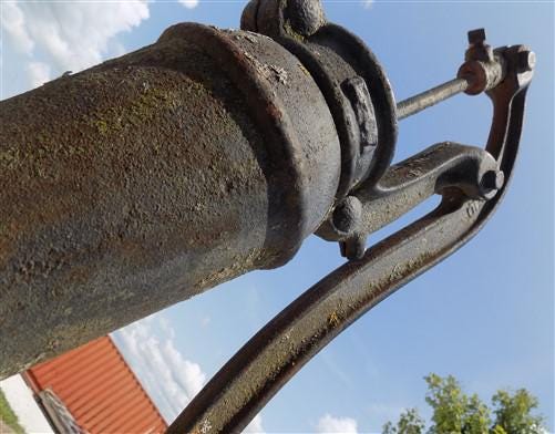 Well Water Pump, Cast Iron Cistern, Windmill Pitcher Pump, Peters Pump Co, GP