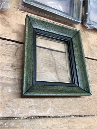 12 Green Wood 4.5x3.5 Picture Photo Frames with Glass, Art Craft Supplies B