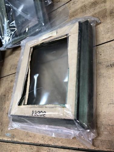 12 Green Wood 4.5x3.5 Picture Photo Frames with Glass, Art Craft Supplies B