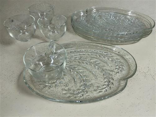 1950s Homestead Retro Snack Set, 4 Plates 4 Cups Federal Glass, Original Box B